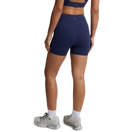 Beyond Yoga glowzone 4" Biker Shorts - Women's 1