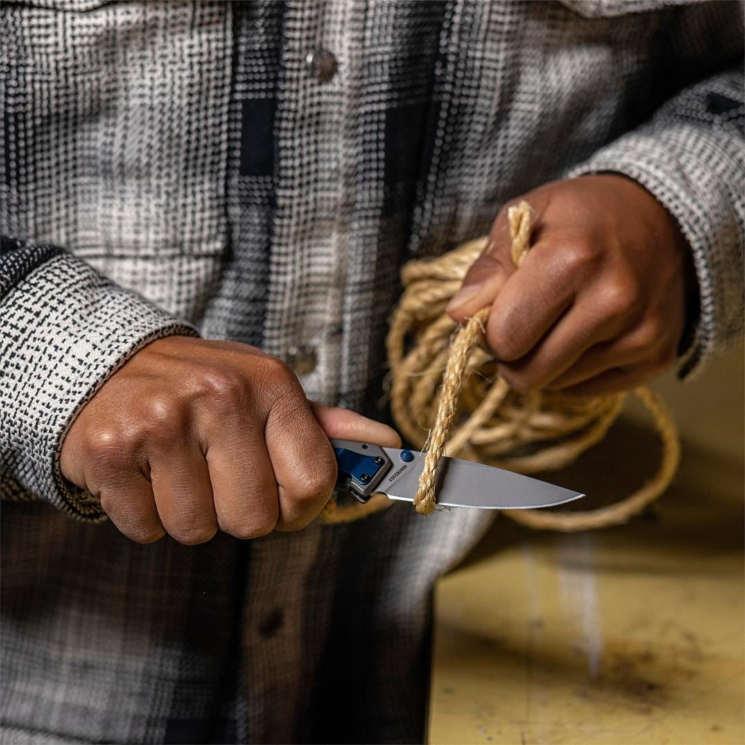 Location Image for Paralite Blue Folding Knife and Shard DT Silver Triangle Multi-Tool