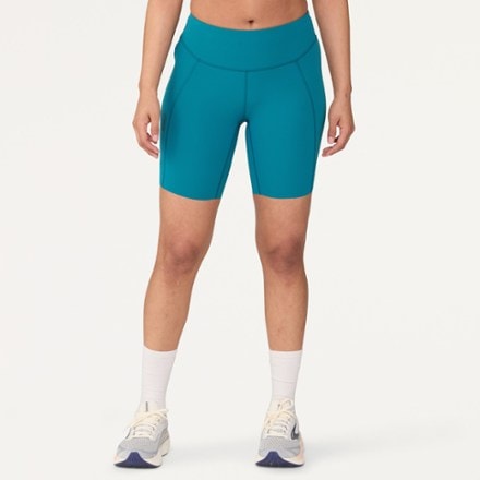Model info: Height: 5' 6" | Waist: 28" | Inseam: 31" | Wearing size: M