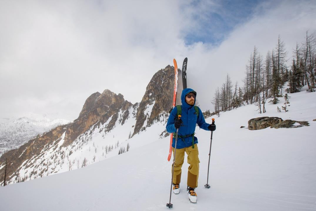 Location Image for First Chair GTX Bib Snow Pants - Men's