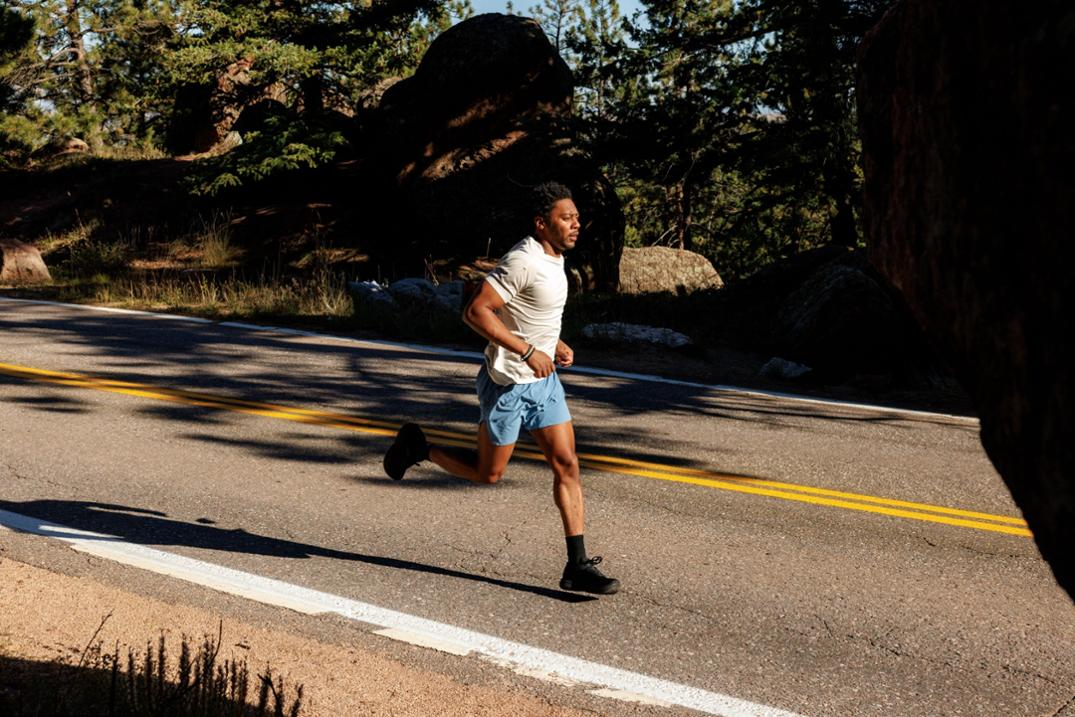 Location Image for Atmos 2 Road-Running Shoes - Men's