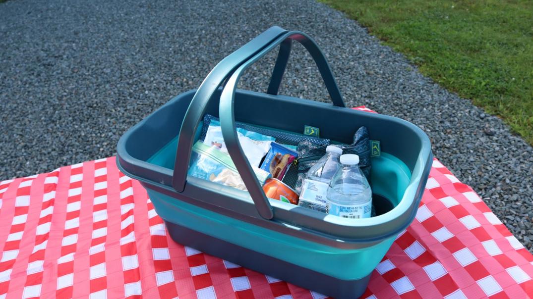 Location Image for Flat Pack Collapsible Picnic Basket