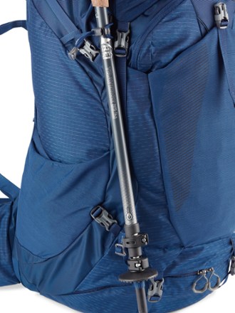 Gregory Katmai 65 Pack - Men's Plus Sizes Hydration port & tube routing (Empire Blue)