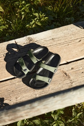 Location Image of color Futura Khaki