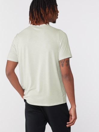 Vuori Current Tech T-Shirt - Men's 2