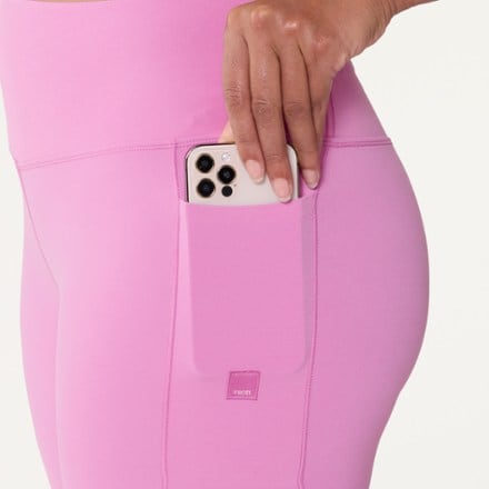 Vuori AllTheForm Pocket Leggings - Women's 4