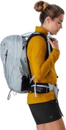 Arc'teryx Aerios 30 Pack - Women's 5