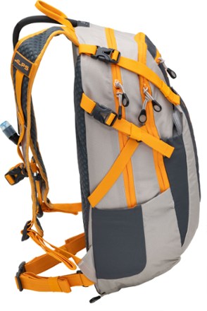 ALPS Mountaineering Hydro Trail 15 Pack 4