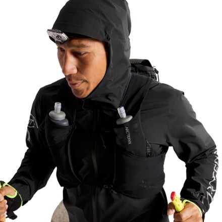 Arc'teryx Norvan Jacket - Men's 5