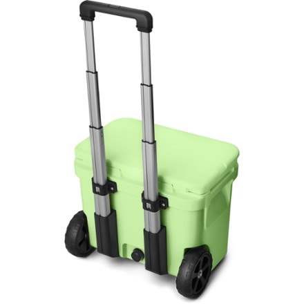 YETI Roadie 32 Wheeled Cooler 1