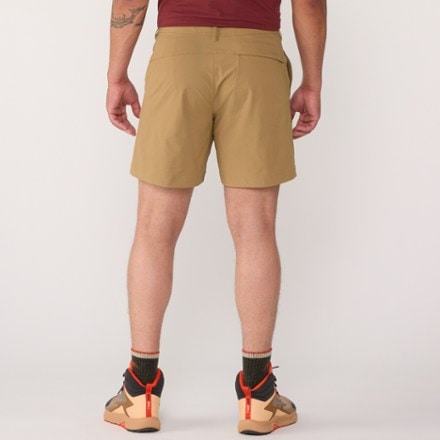 The North Face Basin 7" Shorts - Men's 4