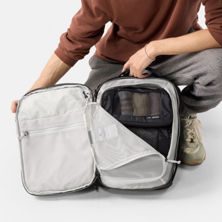 Matador 18 L Personal Item Travel Pack 8