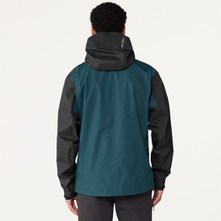 Arc'teryx Beta Jacket - Men's 4