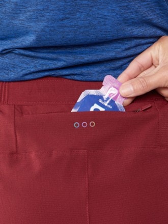 Saucony Peregrine 4" Shorts - Women's 4