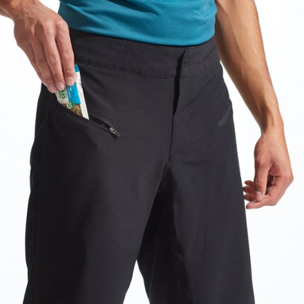 PEARL iZUMi Canyon Bike Shorts with Liner - Men's 4