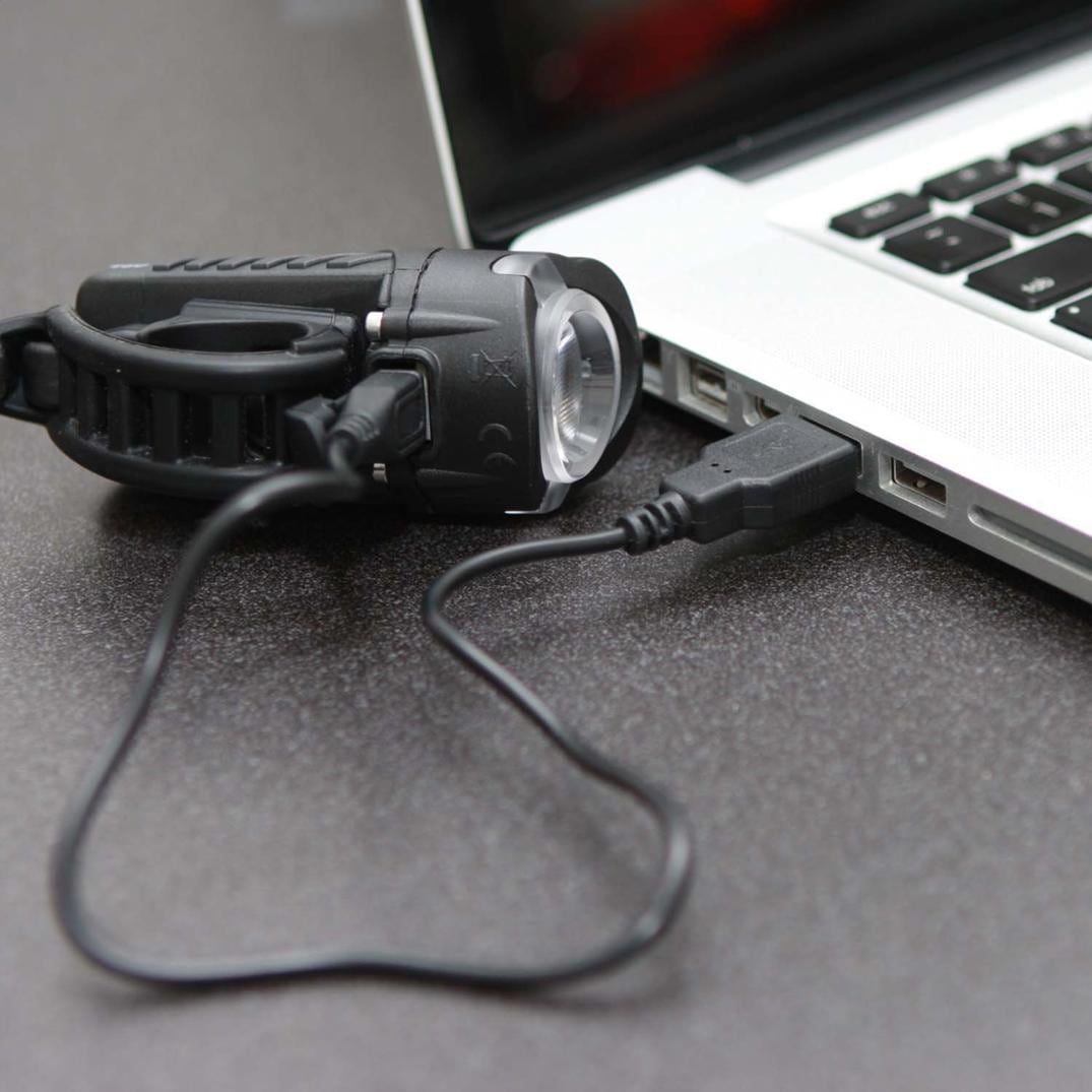 Location Image for Swift 300 Front / Vmax+ 150 Rear Bike Light Set