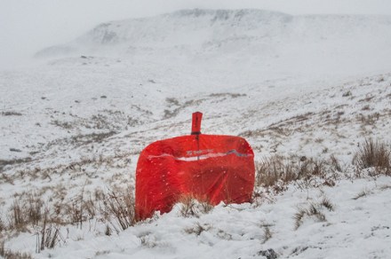 Trekmates Mountain Pod Emergency Shelter - L 3