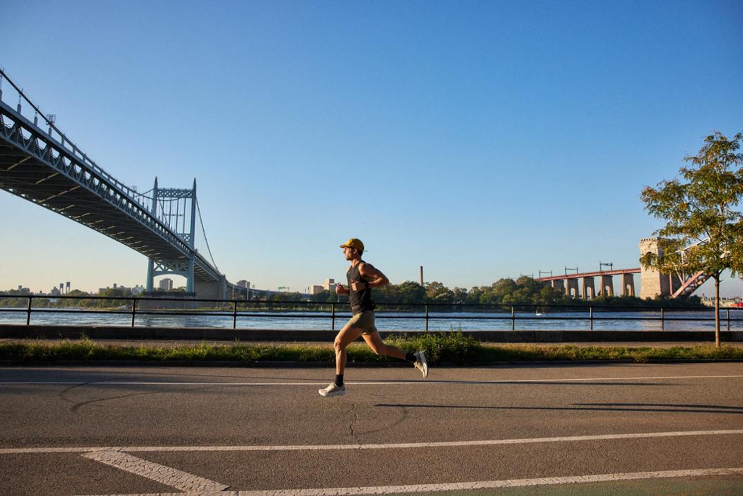 Location Image for Mach 6 Road-Running Shoes - Men's