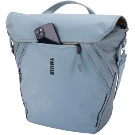 Thule Chasm 22 L Courier Bag Phone not included
