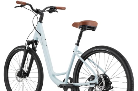 Cannondale Adventure 1 Bike 4