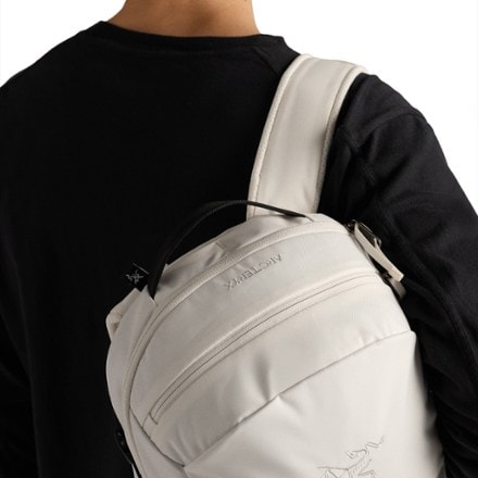 Arc'teryx Mantis 16 Pack 10