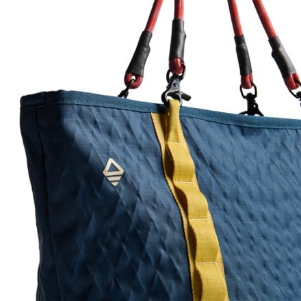 Nomadix 26 L DayTripper Tote 3