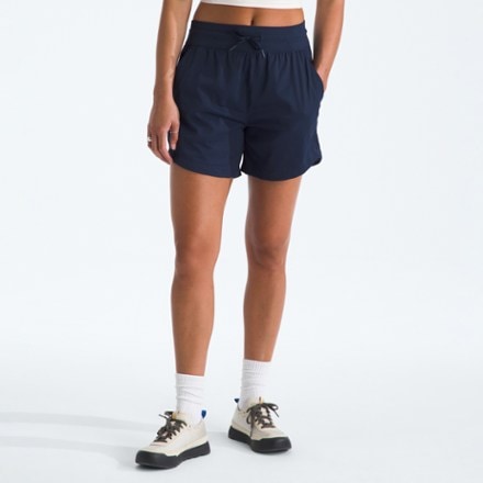 The North Face Aphrodite Arise 5" Shorts - Women's 0