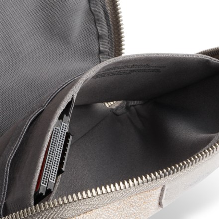 Bellroy Tech Kit Compact Pouch 7