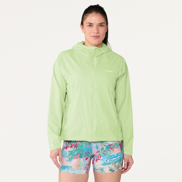 Model info: Height: 5'10" | Chest: 34 C | Waist: 29" | Wearing size: M