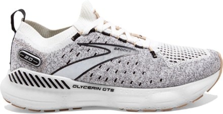 Brooks hotsell clearance sale