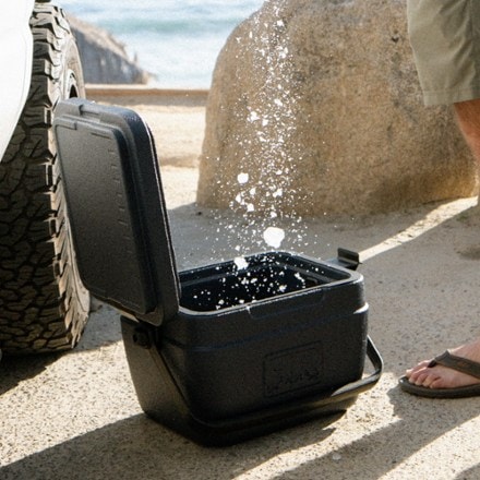 Rugged Road 25 V2 Cooler 7