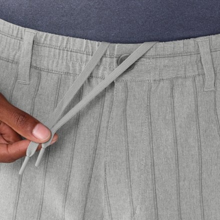 Vuori Aim Elastic Waist 7" Shorts - Men's 4