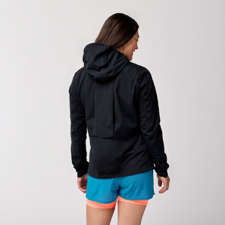 Brooks High Point Waterproof Jacket 2.0 - Women's 2