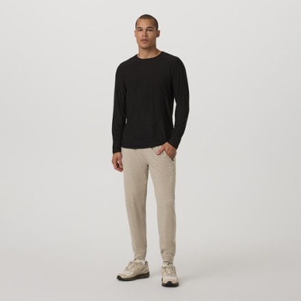 Vuori Ponto Performance Joggers - Men's 3