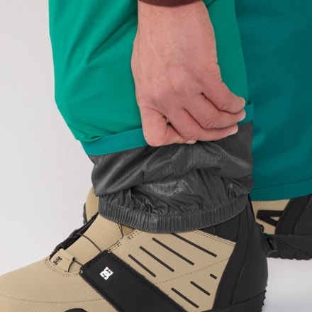 REI Co-op Powderbound Cargo Snow Pants - Men's 4
