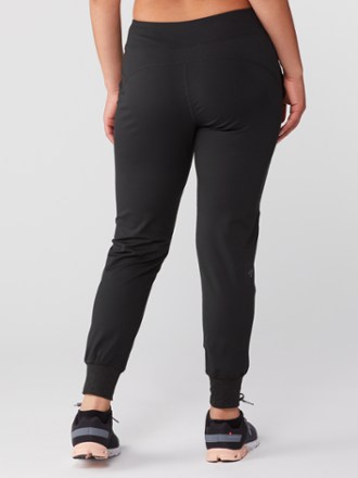 rabbit Jogalongs Pants - Women's 2