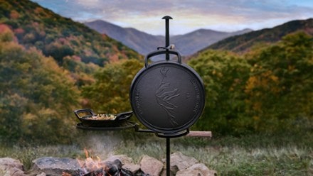 Le Creuset Alpine Outdoor Enameled Cast Iron Skillet - 10 in. 6