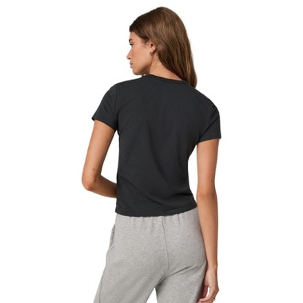 Vuori Feather Classic T-Shirt - Women's 2