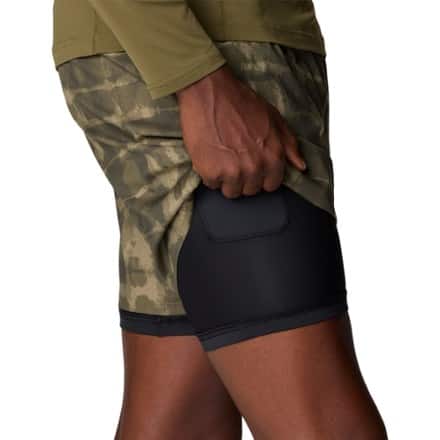 Mountain Hardwear Shade Lite Shorts - Men's 7" Inseam 4