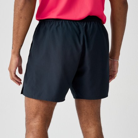Brooks Dash 6" 2-in-1 Shorts - Men's 1