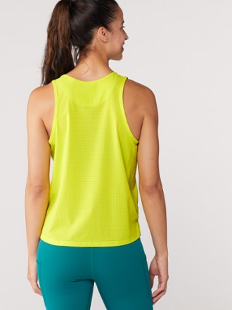 REI Co-op Swiftland Grid Running Tank Top - Women's 4