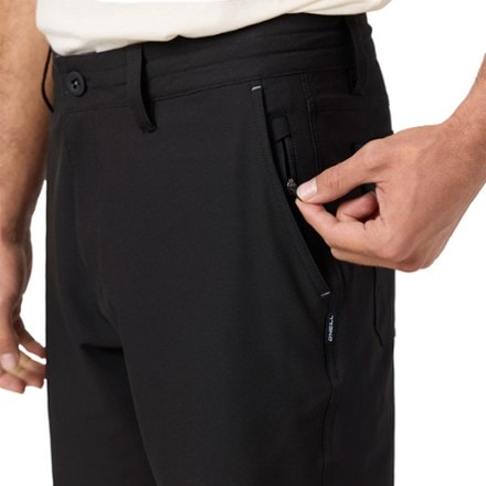 O'Neill Utility Scallop 18" Hybrid Shorts - Men's 3