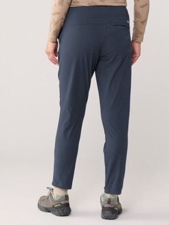 Mountain Hardwear Dynama Ankle Pants - Women's 2