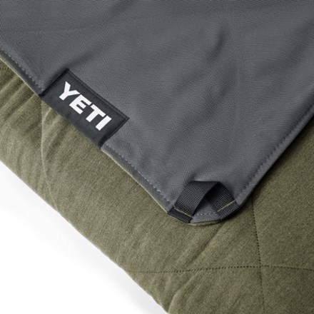 YETI Lowlands Blanket 4