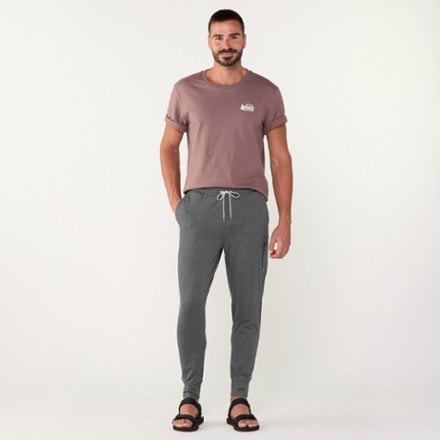 Vuori Sunday Performance Joggers - Men's 6