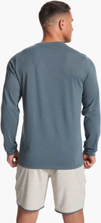 Vuori Long-Sleeve Current Tech T-Shirt - Men's 2