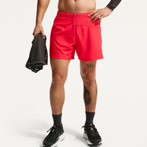 On Body Image of color Lt Crimson/Cream/Summit White