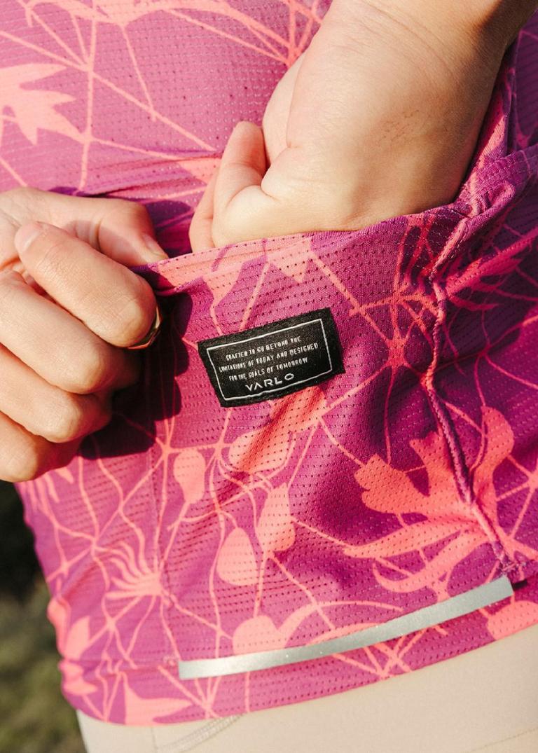 Location Image for Canopy Momentum Cycling Jersey - Women's