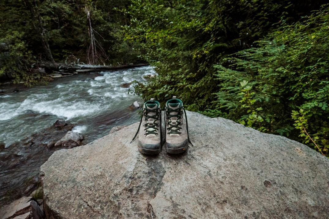 Location Image for Inquire Mid Hiking Boots - Women's