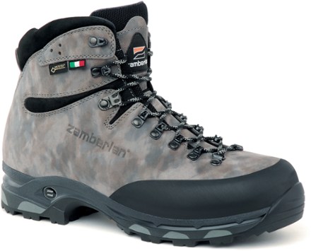 insulated hiking boots